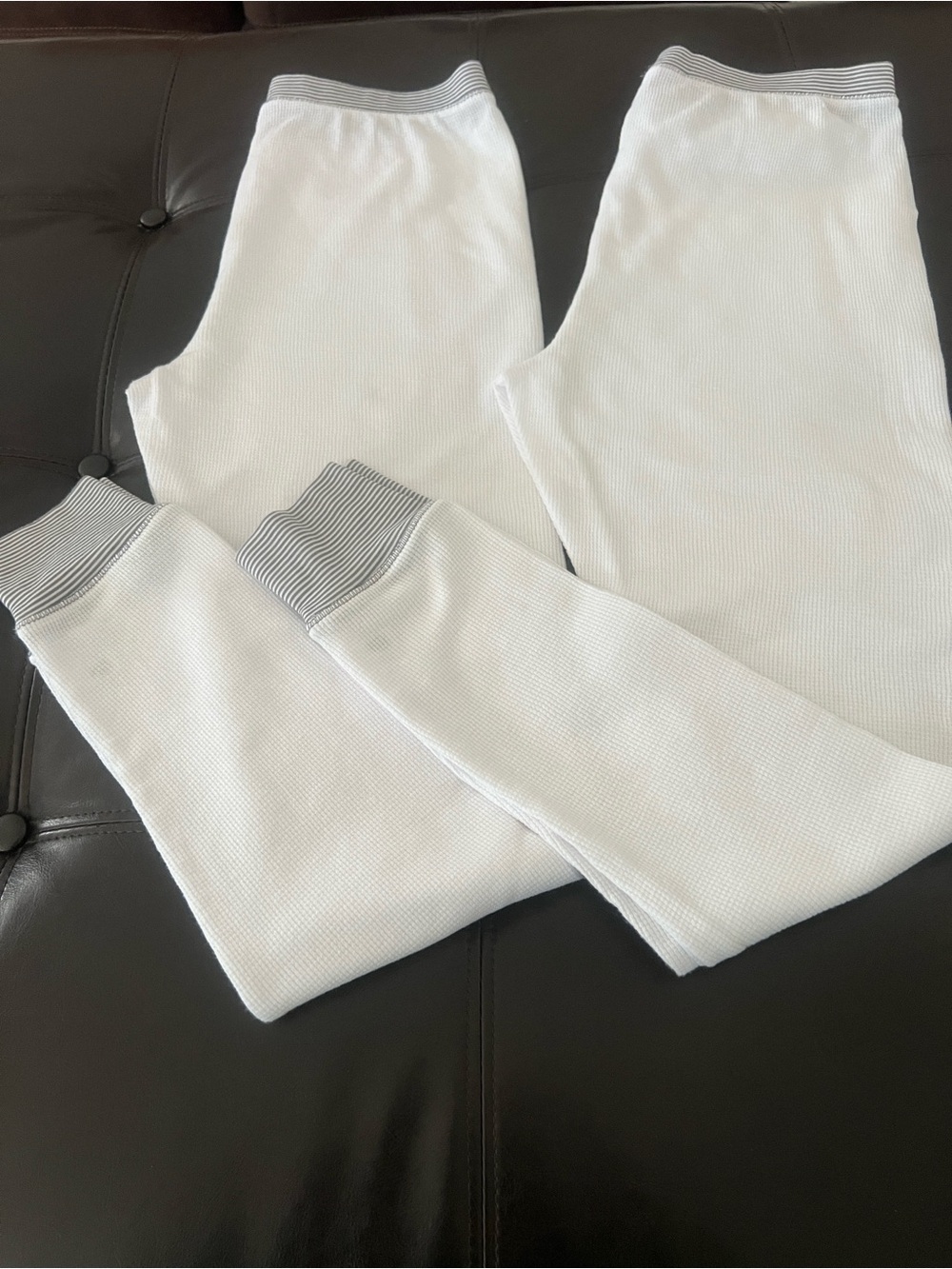 NWNT 2-(Warm essentials by Cuddl Duds) White Thermal Joggers,Striped Rib Cuffs M
